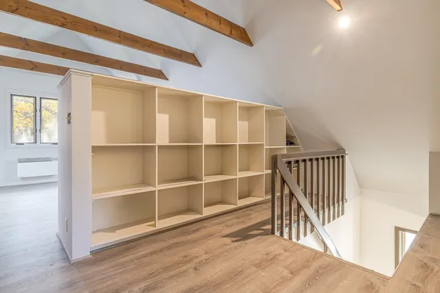 $1,000,000 | 15 Southwest Harbor Road, Deer Isle, ME 04627