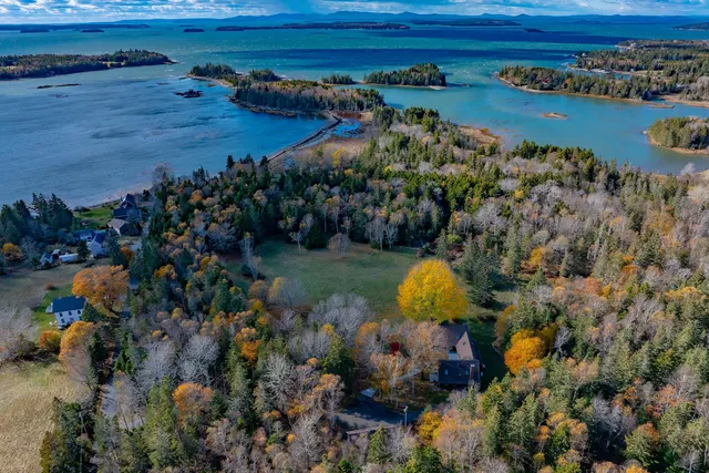 $1,000,000 | 15 Southwest Harbor Road, Deer Isle, ME 04627