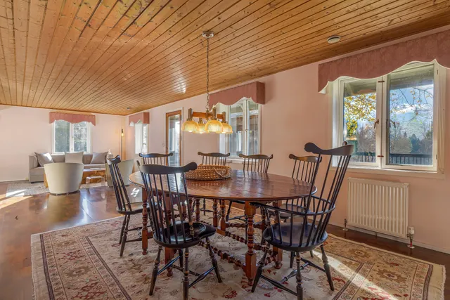 $1,000,000 | 15 Southwest Harbor Road, Deer Isle, ME 04627