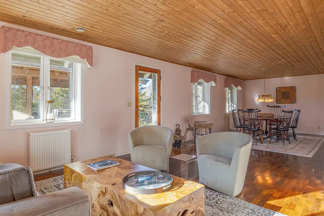 $1,000,000 | 15 Southwest Harbor Road, Deer Isle, ME 04627