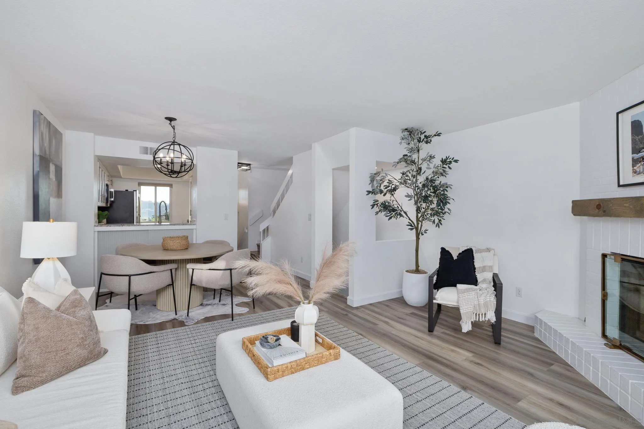 959 Intrepid Court Del Mar, CA 92014 - Photo 11 of 33