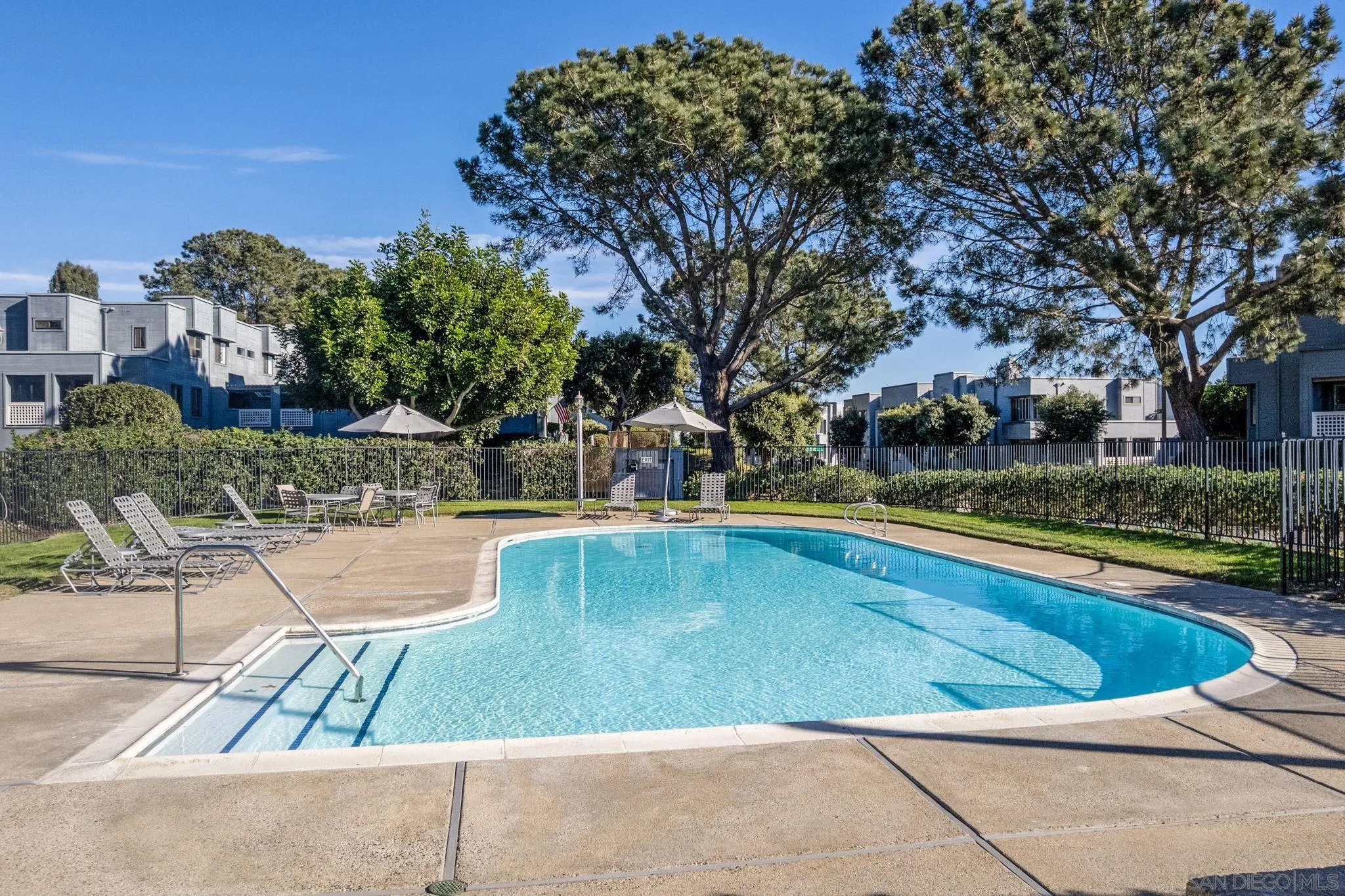 959 Intrepid Court Del Mar, CA 92014 - Photo 26 of 33