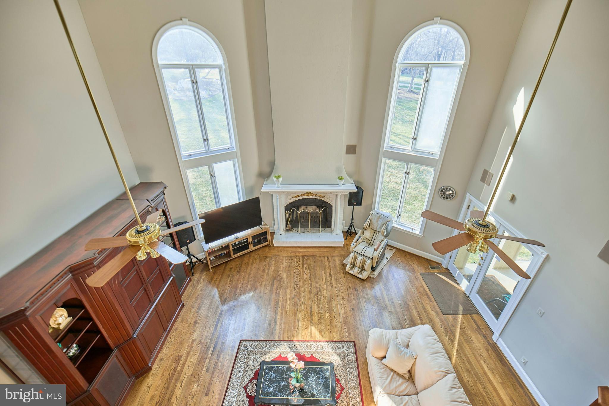 6830 Clifton Road Clifton, VA 20124 - Photo 31 of 85 Upper landing overlooking the family room