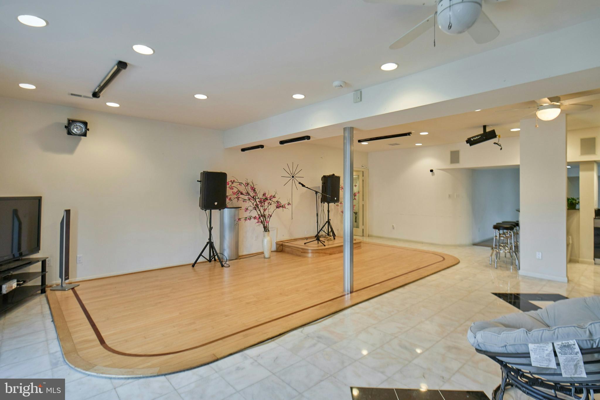 6830 Clifton Road Clifton, VA 20124 - Photo 49 of 85