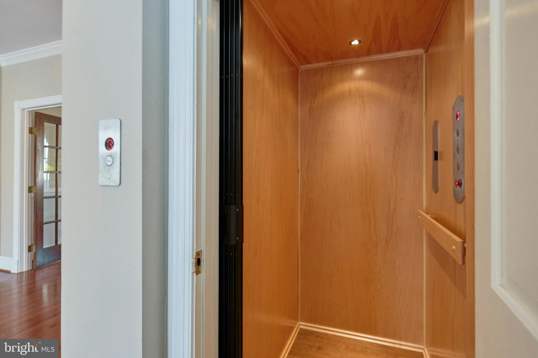 6830 Clifton Road Clifton, VA 20124 - Photo 54 of 85 Elevator to ALL levels!