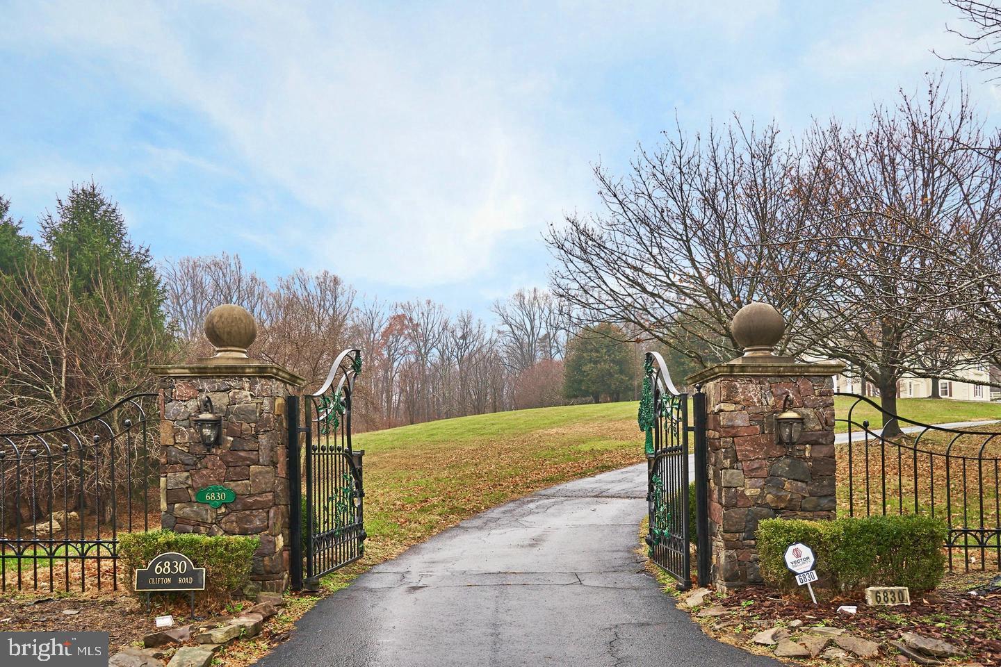 6830 Clifton Road Clifton, VA 20124 - Photo 72 of 85 Privacy and serenity!