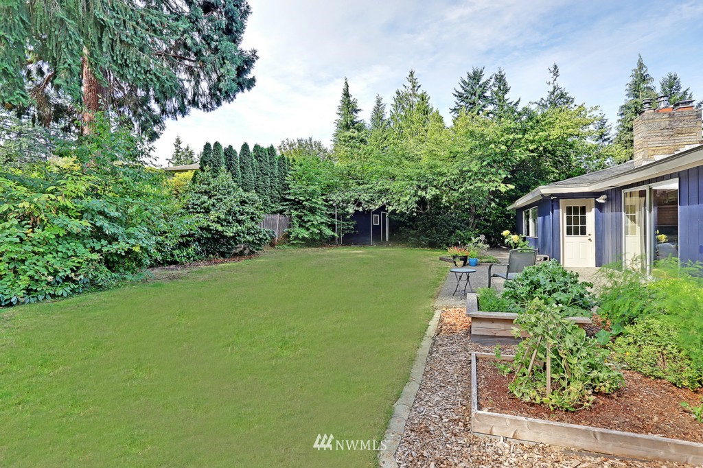 10216 242nd Place Southwest Edmonds, WA 98020 - Photo 15 of 19
