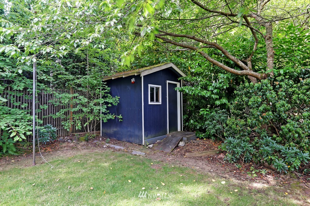 10216 242nd Place Southwest Edmonds, WA 98020 - Photo 17 of 19