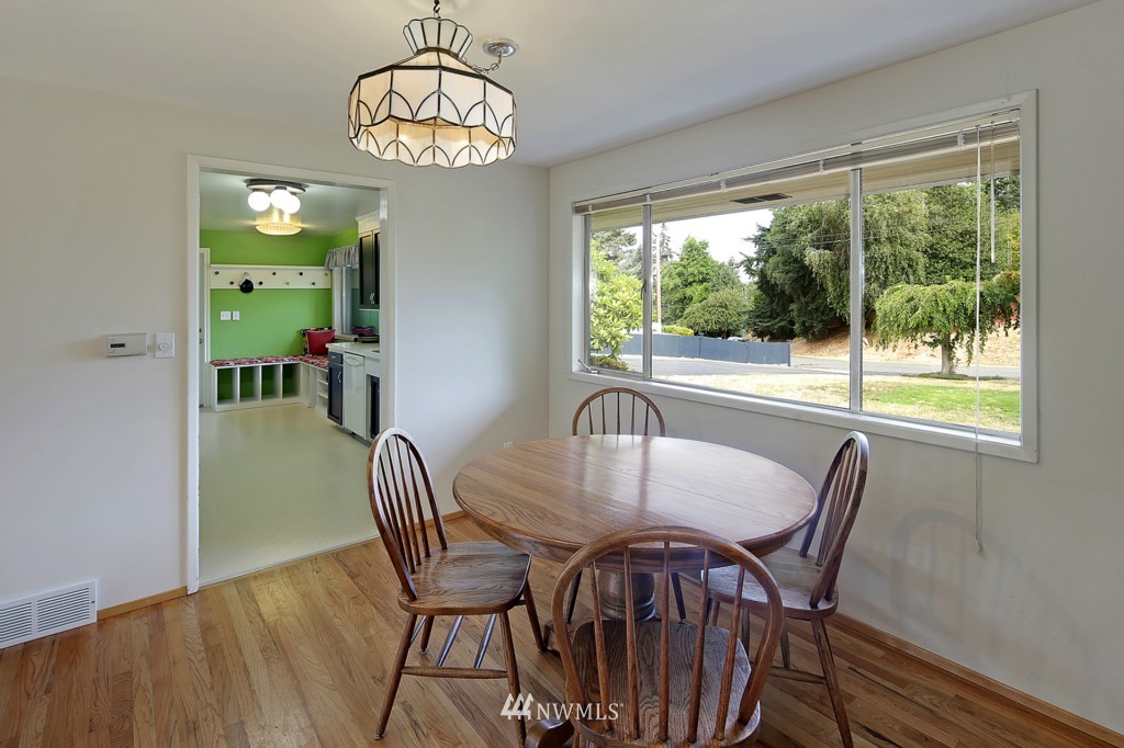 10216 242nd Place Southwest Edmonds, WA 98020 - Photo 6 of 19