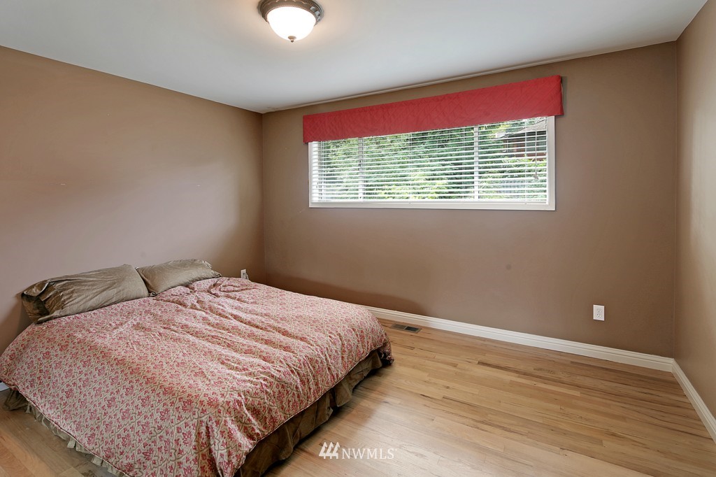 10216 242nd Place Southwest Edmonds, WA 98020 - Photo 8 of 19