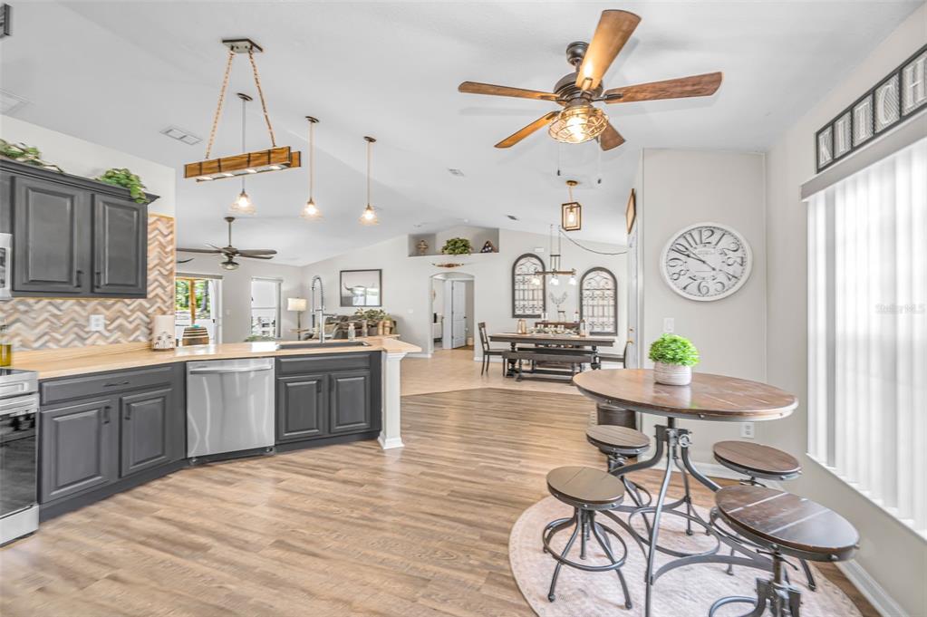 12123 Fulmar Road Weeki Wachee, FL 34614 - Photo 20 of 81