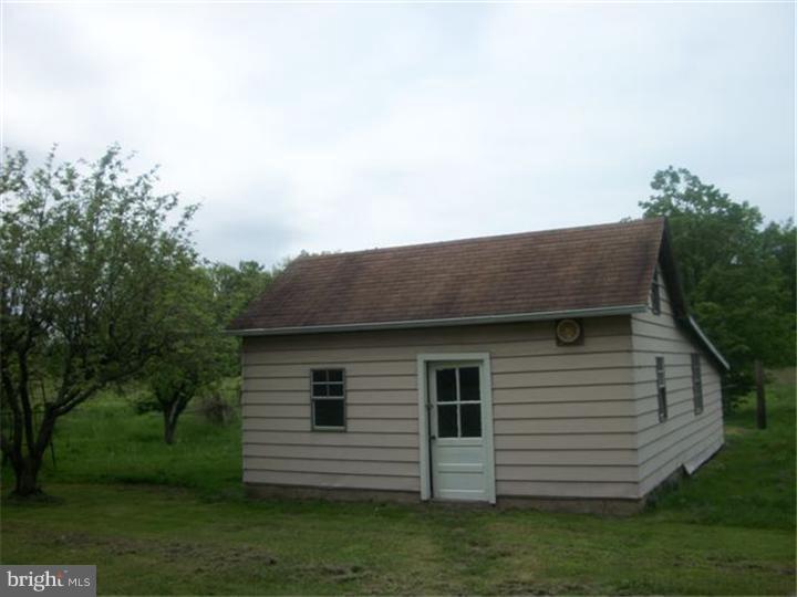 432 Fretz Road Perkasie, PA 18944 - Photo 24 of 25 Storage Shed