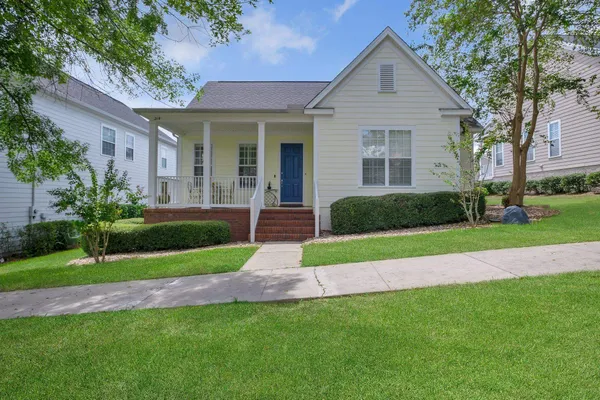 $2,550 | 2119 Fernleigh Drive, Tallahassee, FL 32311