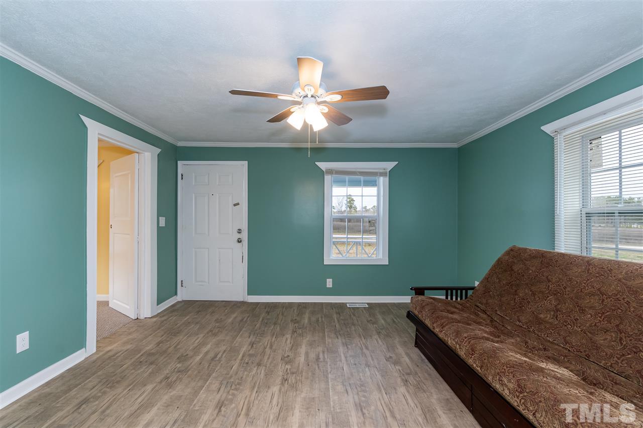 112 Hight Road Louisburg, NC 27549 - Photo 11 of 29 Gallery Image 11