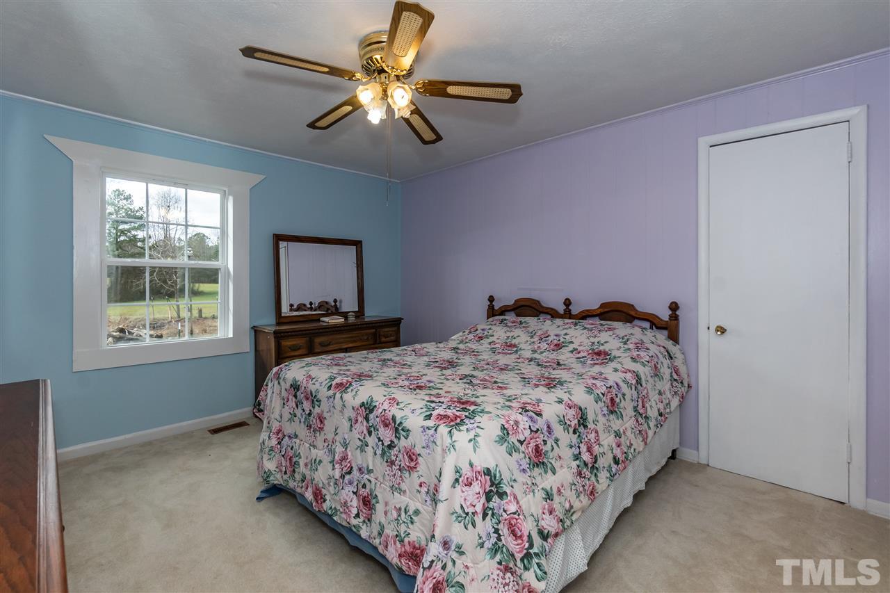 112 Hight Road Louisburg, NC 27549 - Photo 17 of 29 Gallery Image 17