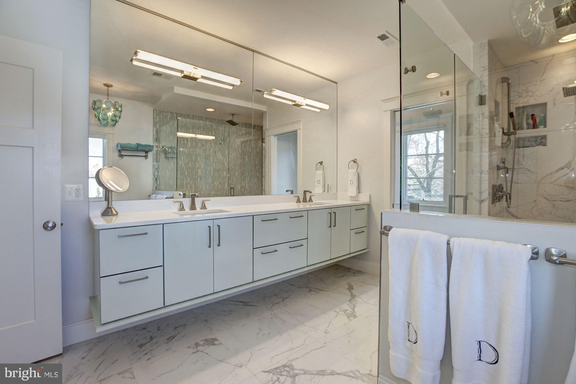 4957 Rock Spring Road Arlington, VA 22207 - Photo 15 of 31 Bath (Master)