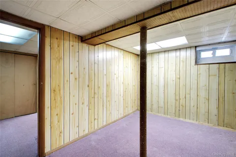$835,000 | 90-31 204th Street | Bellaire West