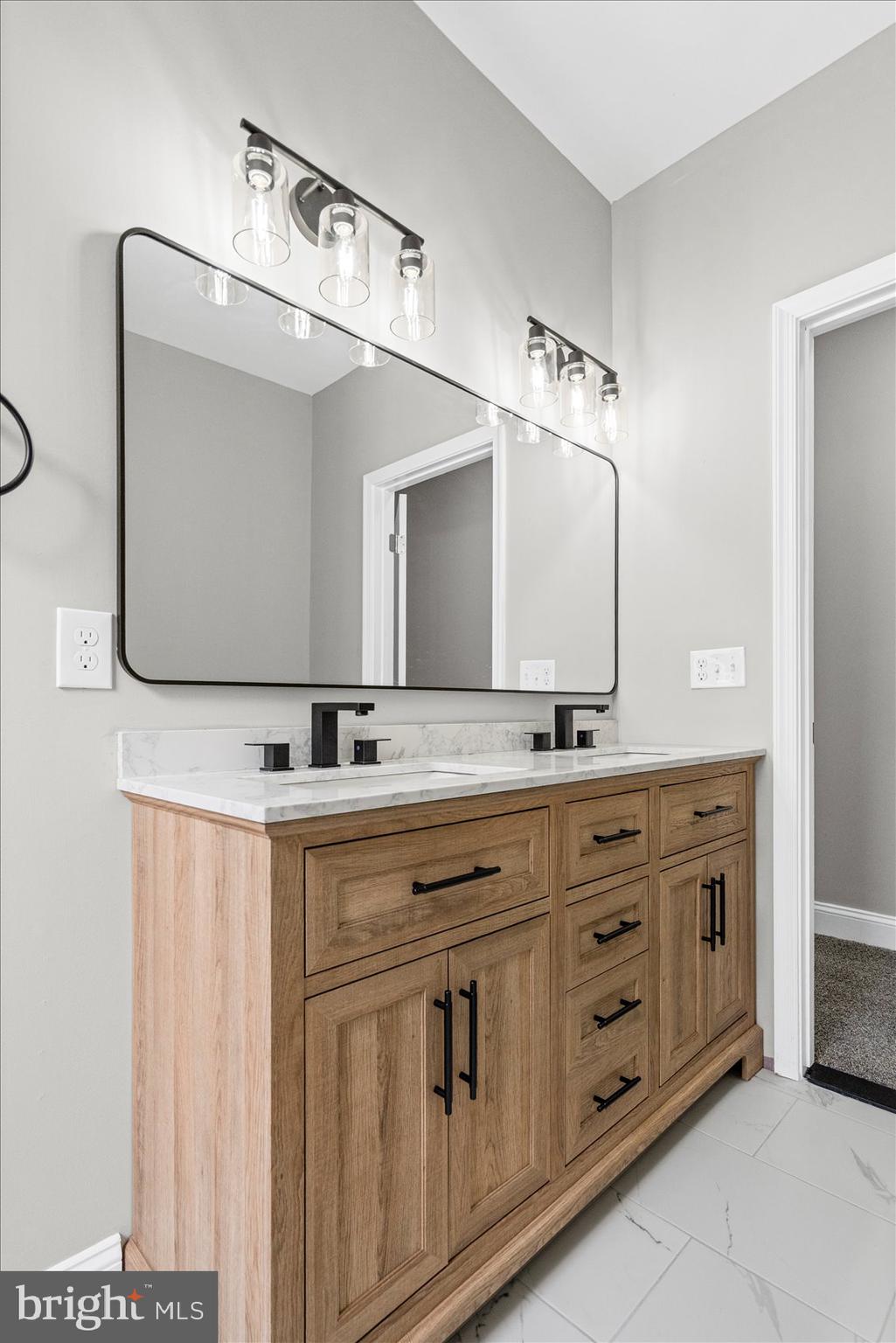 712 East 41st Street Baltimore, MD 21218 - Photo 18 of 37