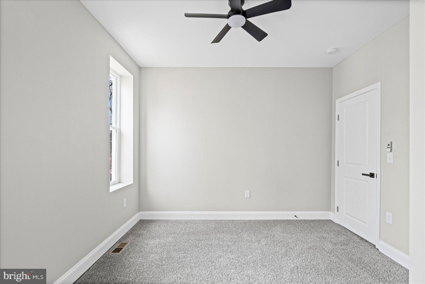 712 East 41st Street Baltimore, MD 21218 - Photo 20 of 37