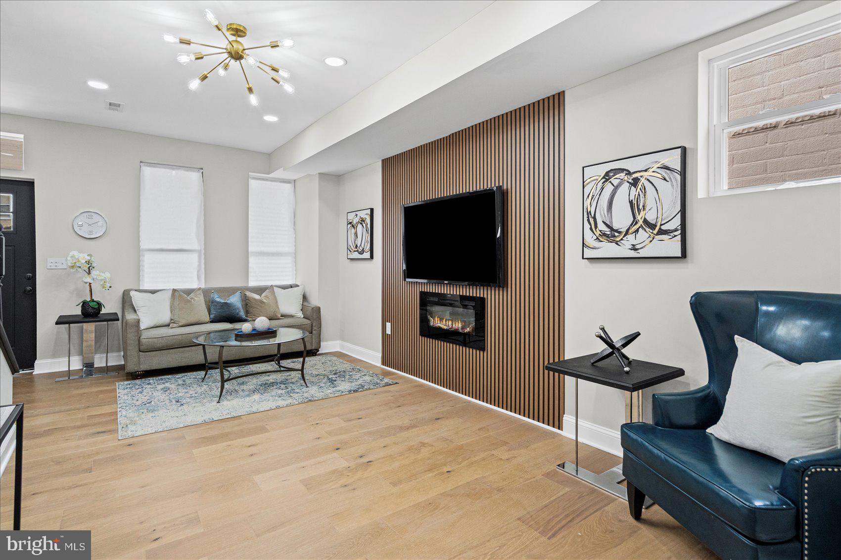 712 East 41st Street Baltimore, MD 21218 - Photo 3 of 37