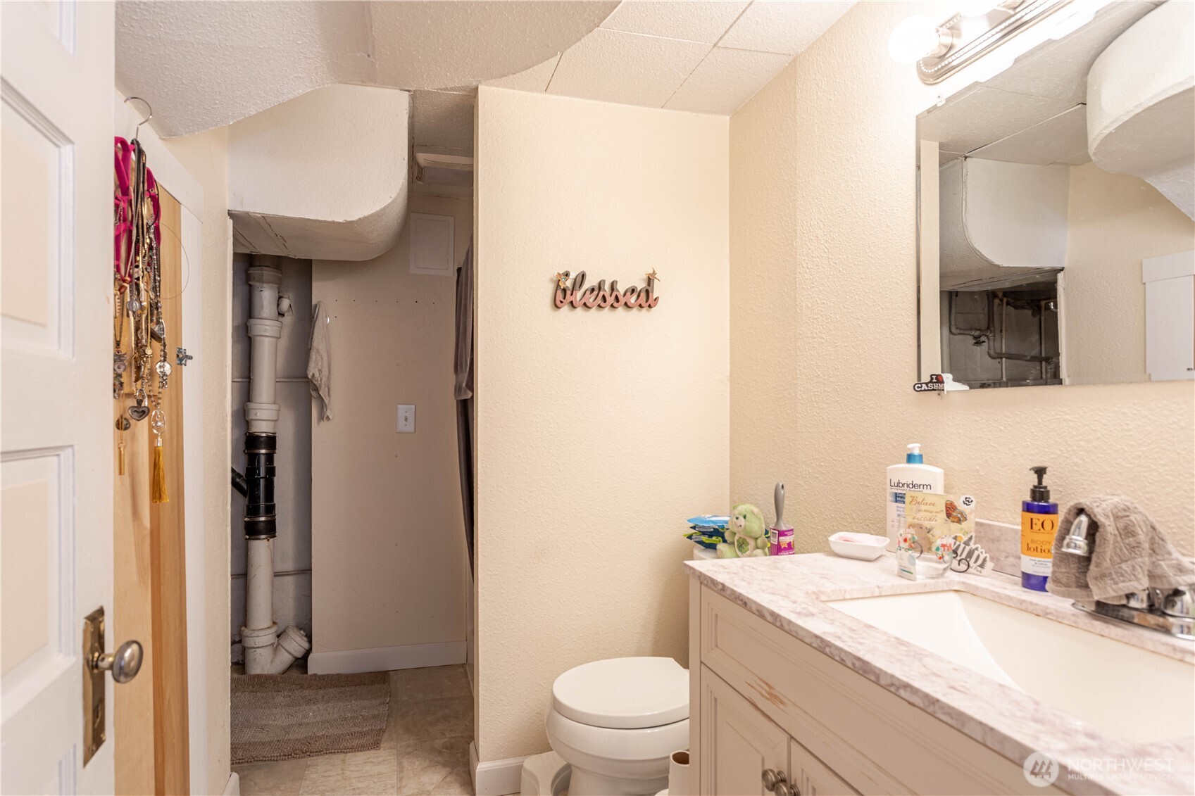 146 South Delaware Avenue Wenatchee, WA 98801 - Photo 28 of 36