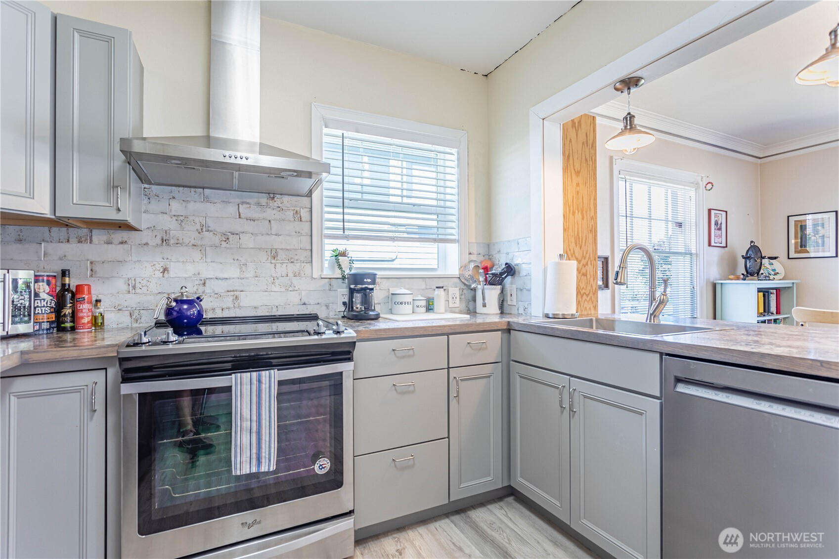 146 South Delaware Avenue Wenatchee, WA 98801 - Photo 7 of 36