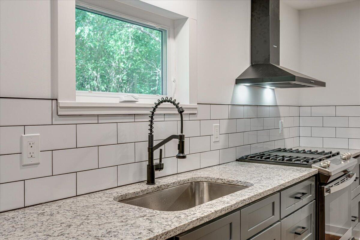 1231 Coffelt Road Hixson, TN 37343 - Photo 13 of 32 15-1231 Coffelt Rd-15