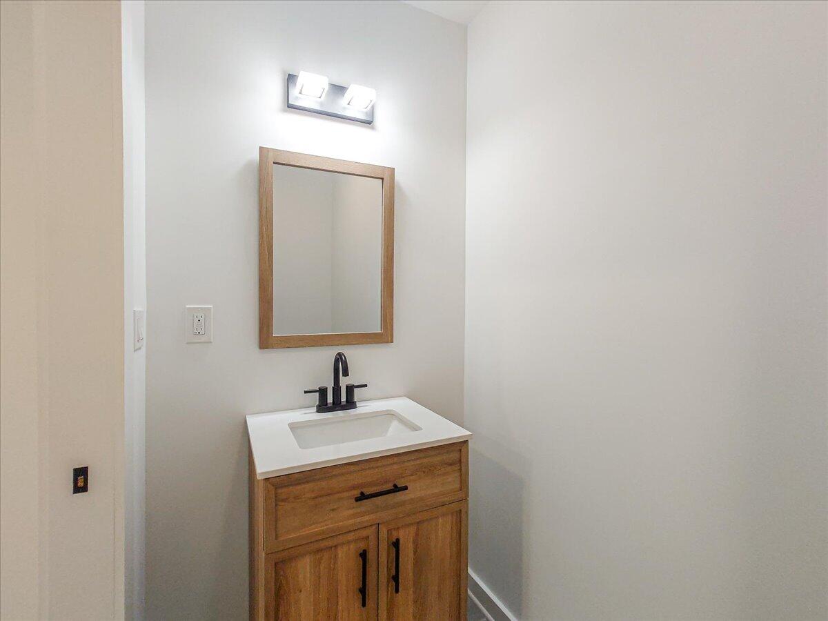 1231 Coffelt Road Hixson, TN 37343 - Photo 17 of 32 19-1231 Coffelt Rd-34