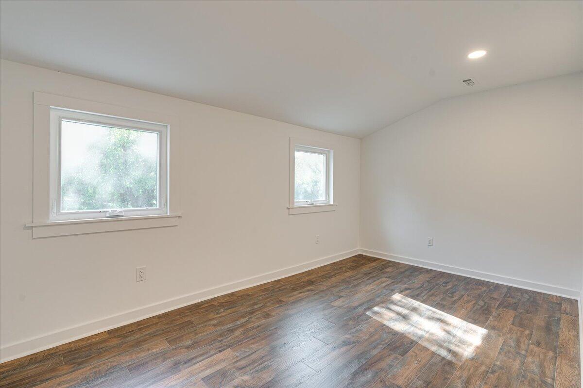 1231 Coffelt Road Hixson, TN 37343 - Photo 25 of 32 27-1231 Coffelt Rd-24