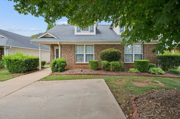 $225,000 | 32 Arbours W Lane, Moore, SC 29369