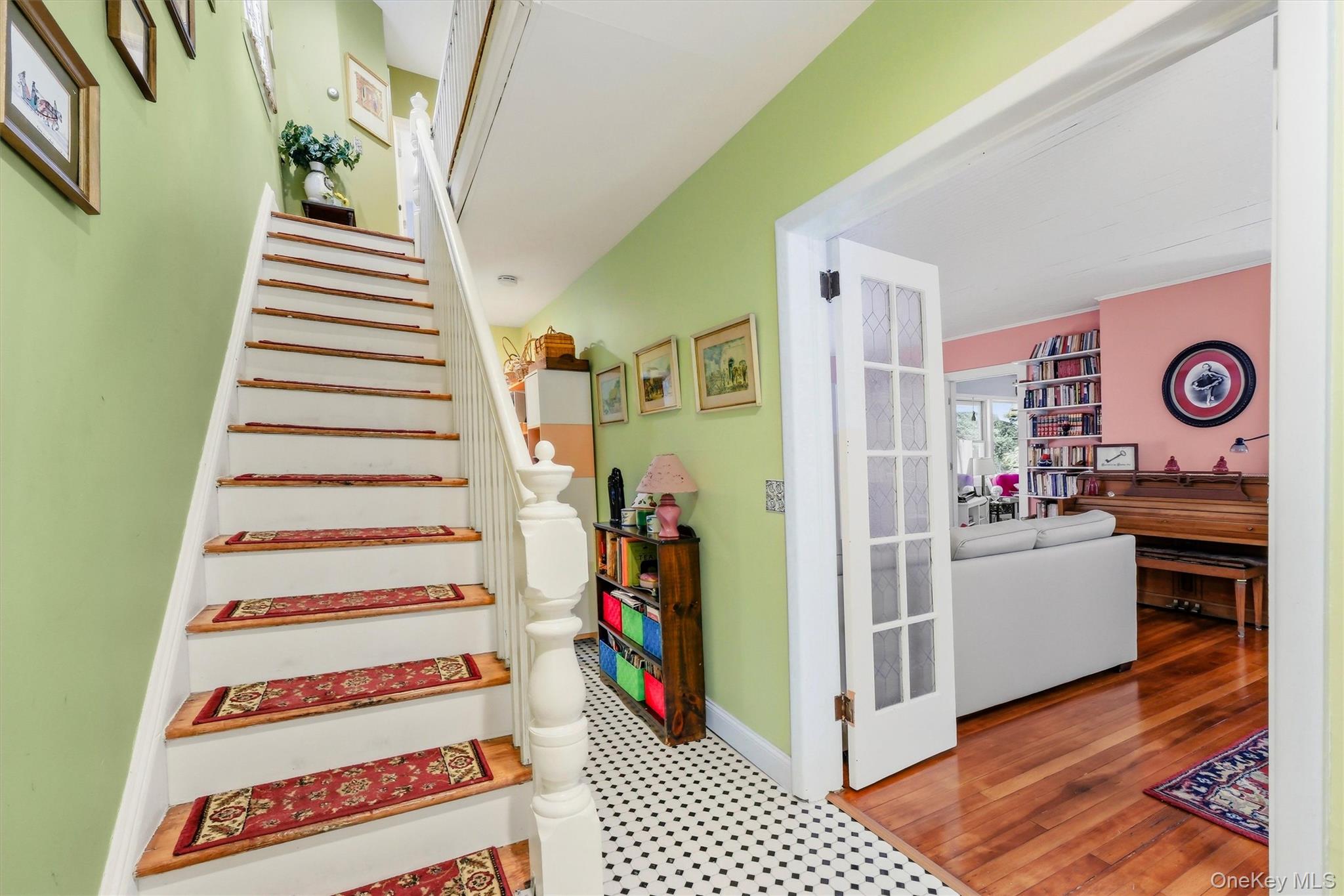 86 Old Balmville Road Newburgh, NY 12550 - Photo 4 of 47