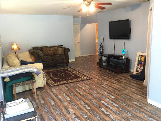 173 Ridgewood Drive Daphne, AL 36526 - Photo 21 of 35 Family room