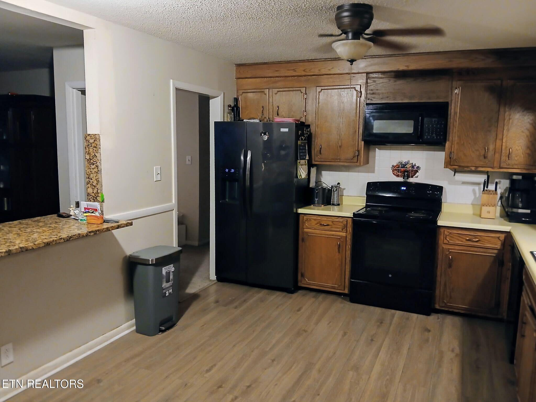 7944 Whitcomb Road Powell, TN 37849 - Photo 3 of 10 6467218575761560238