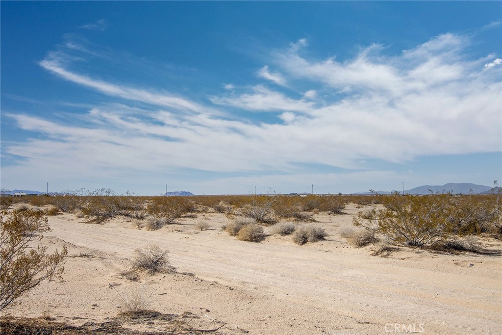 1400 Learco Way Joshua Tree, CA 92252 - Photo 9 of 15