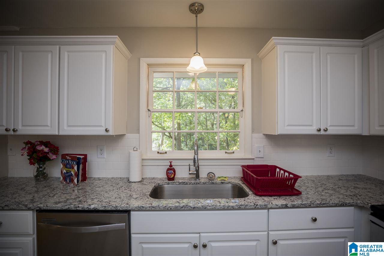 1114 Springview Street Birmingham, AL 35215 - Photo 18 of 35