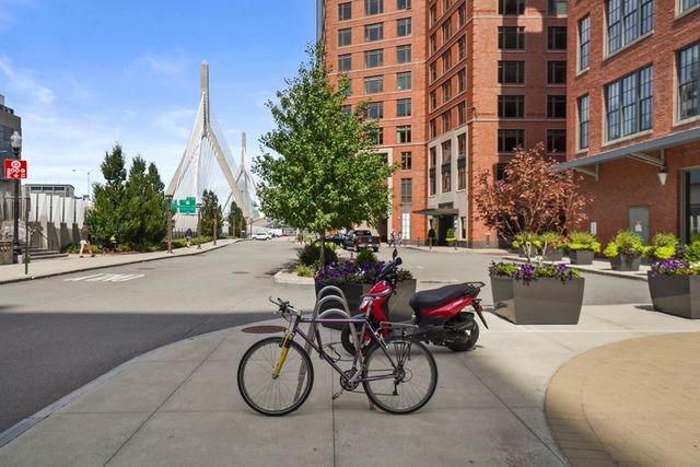 $1,799,000 | 100 Lovejoy Wharf, Unit PH3B, Boston, MA 02114