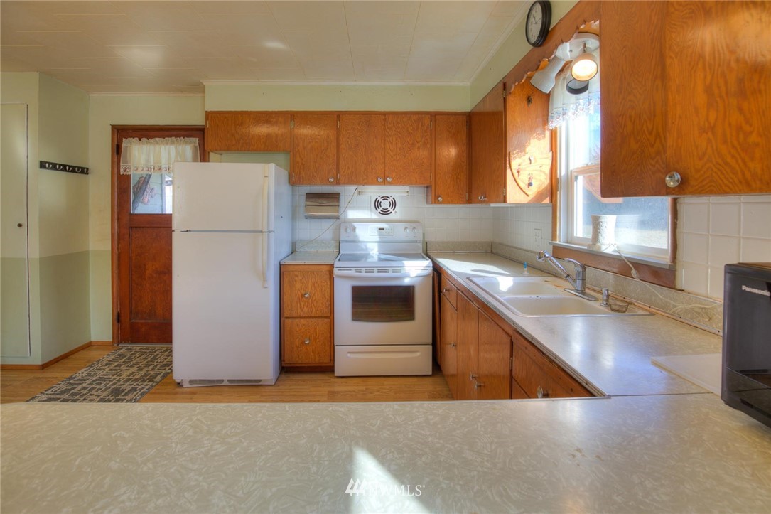 166 Copalis Beach Road Copalis Beach, WA 98535 - Photo 3 of 28 Gallery Image 3