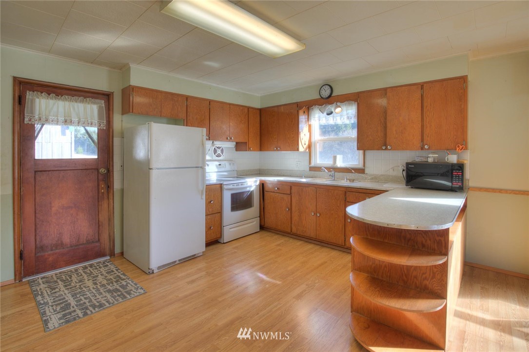166 Copalis Beach Road Copalis Beach, WA 98535 - Photo 5 of 28 Gallery Image 5