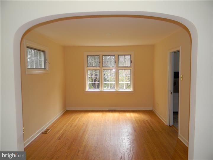 3506 Horton Road Newtown Square, PA 19073 - Photo 4 of 16 Dining Room