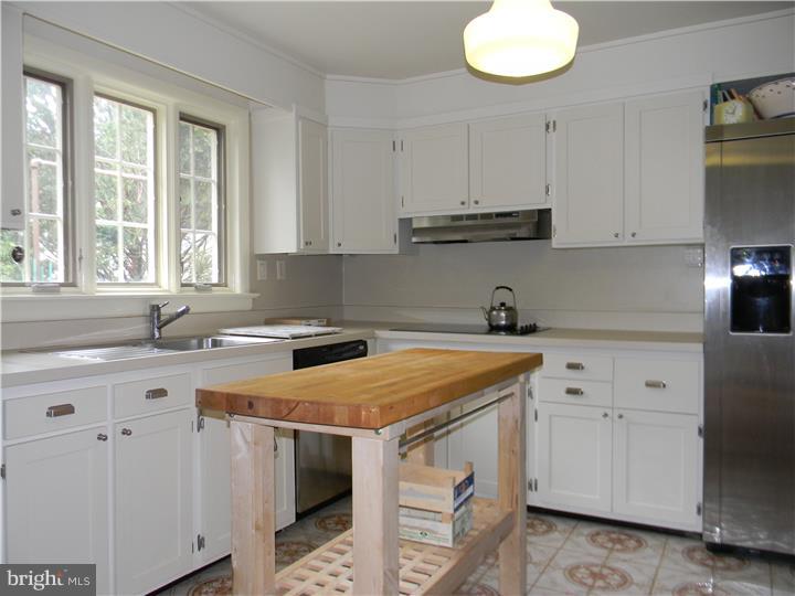 3506 Horton Road Newtown Square, PA 19073 - Photo 7 of 16 Kitchen