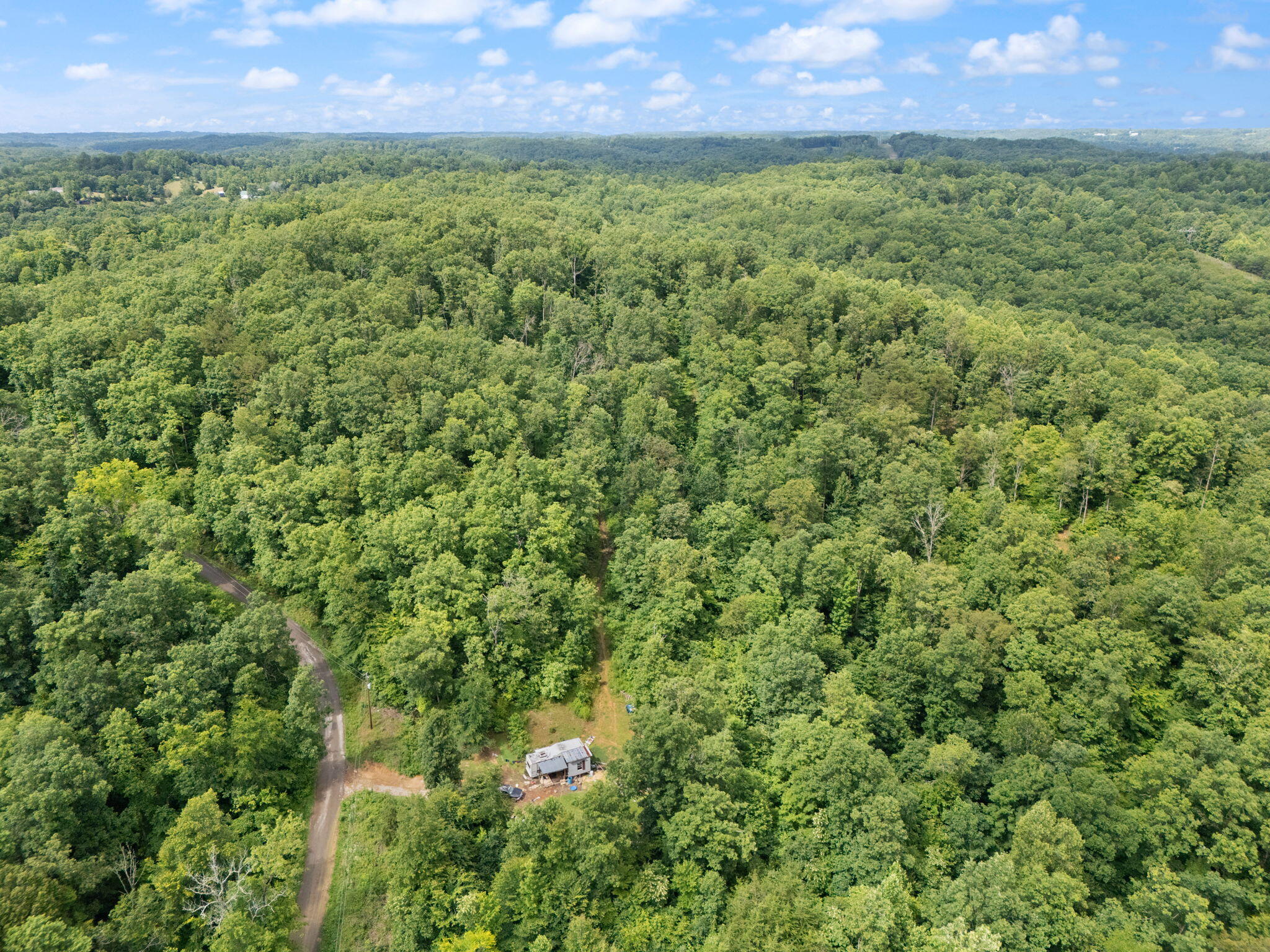 2401 Belle Point Road Beattyville, KY 41311 - Photo 25 of 28 26-web-or-mls-DJI_20250701160750_0315_D