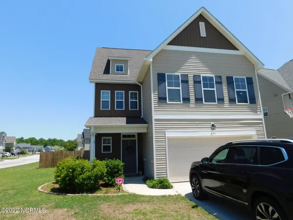 $2,255 | 434 Bald Cypress Lane, Sneads Ferry, NC 28460
