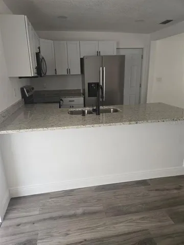 $2,100 | 1232 Elinore Drive, Orlando, FL 32808