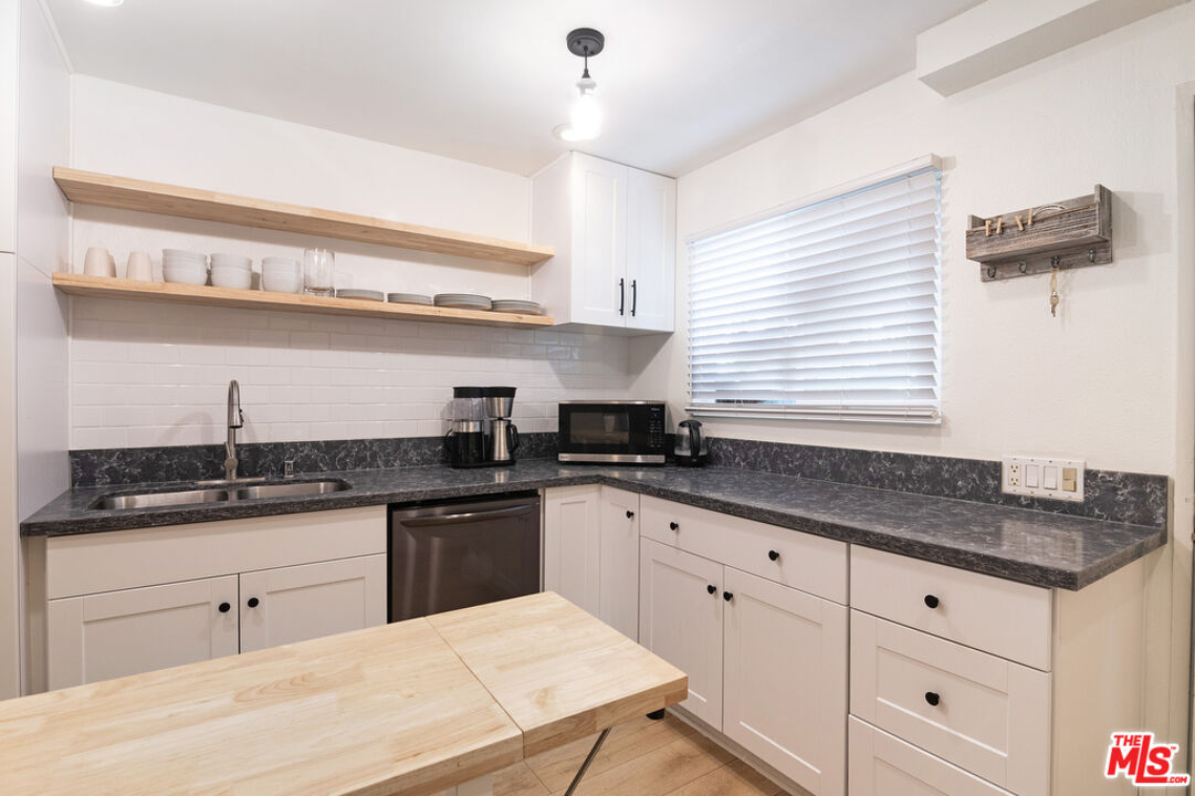 6479 Kanan Dume Road, Unit 24 Malibu, CA 90265 - Photo 11 of 52