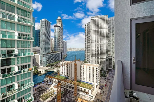$410,000 | 31 Southeast 6th Street, Unit 2706, Miami, FL 33131