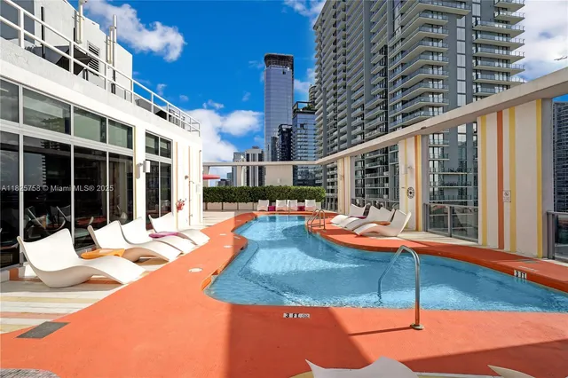 $410,000 | 31 Southeast 6th Street, Unit 2706, Miami, FL 33131