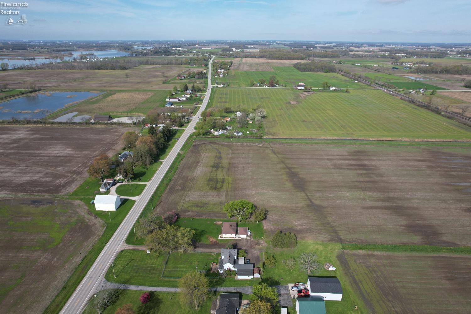 6079 West Harbor Road Lacarne, OH 43439 - Photo 10 of 28 Gallery Image 10
