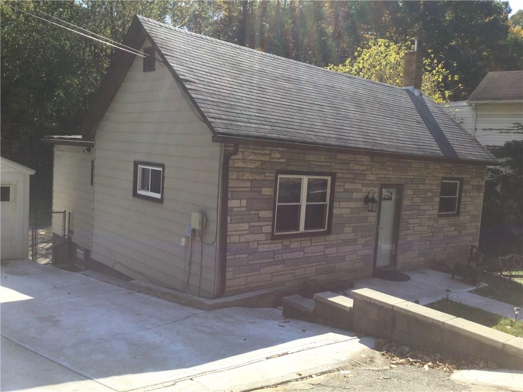 423 Jacks Run Road Pittsburgh, PA 15202 - Photo 2 of 24 Gallery Image 2