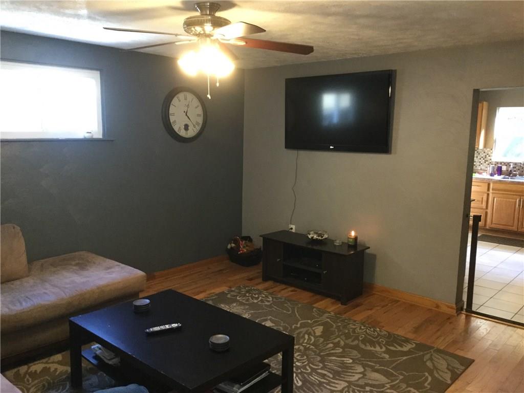 423 Jacks Run Road Pittsburgh, PA 15202 - Photo 5 of 24 Gallery Image 5