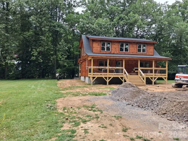 $519,000 | 81 Breezy Crk Lane, Maggie Valley, NC 28751